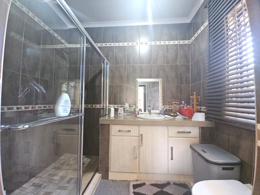 3 Bedroom Property for Sale in Paradise KwaZulu-Natal