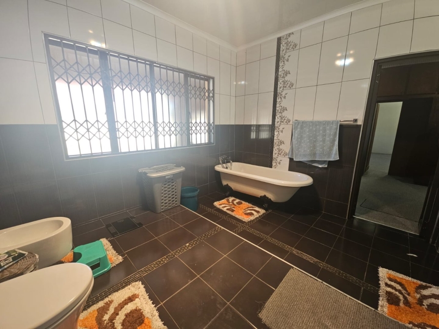 3 Bedroom Property for Sale in Paradise KwaZulu-Natal