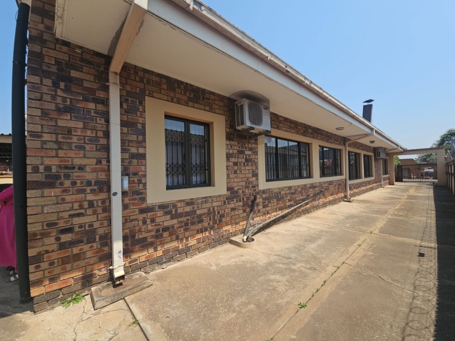 3 Bedroom Property for Sale in Paradise KwaZulu-Natal