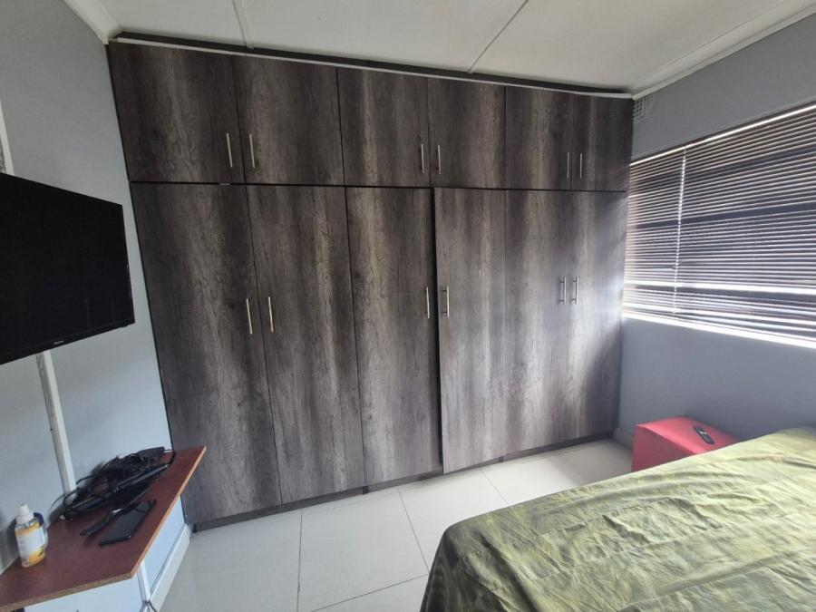  Bedroom Property for Sale in Merebank East KwaZulu-Natal