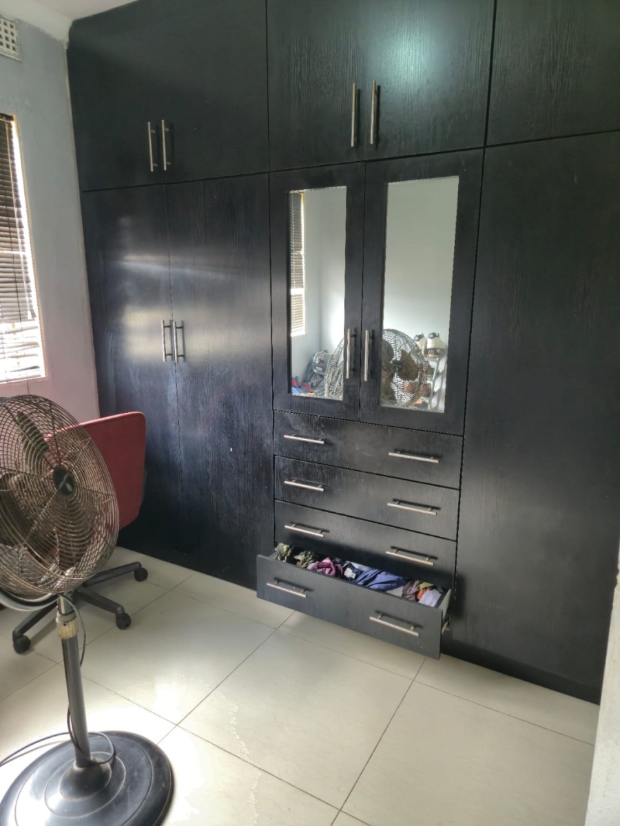  Bedroom Property for Sale in Merebank East KwaZulu-Natal