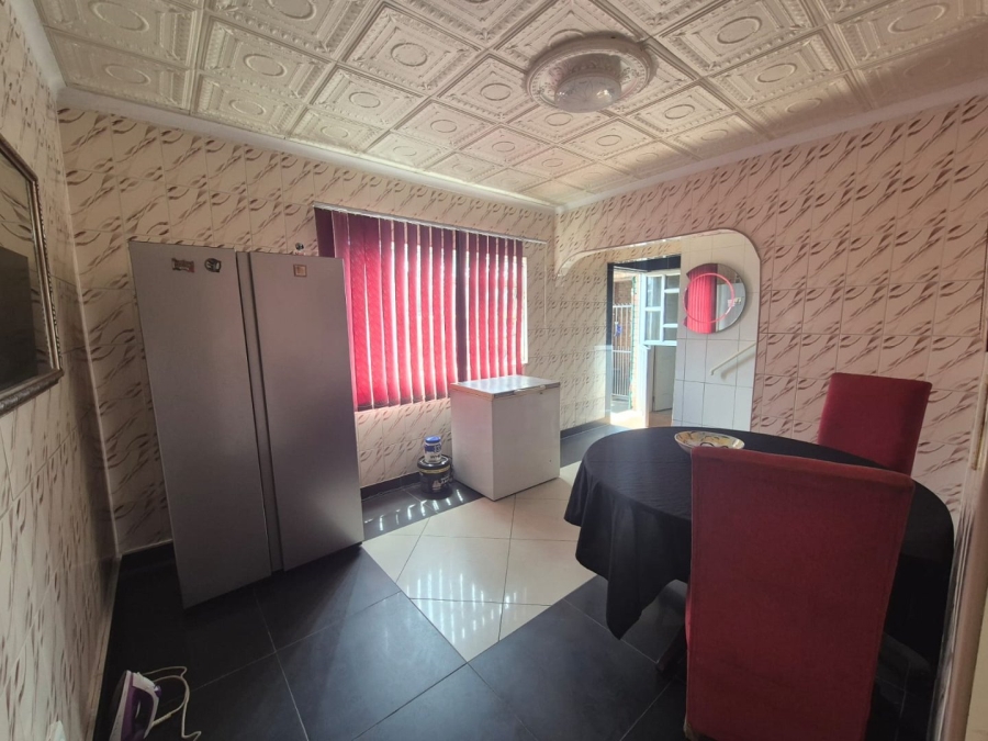  Bedroom Property for Sale in Merebank East KwaZulu-Natal