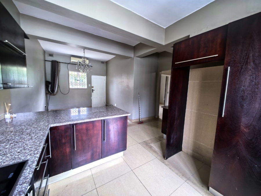 To Let 2 Bedroom Property for Rent in Windermere KwaZulu-Natal