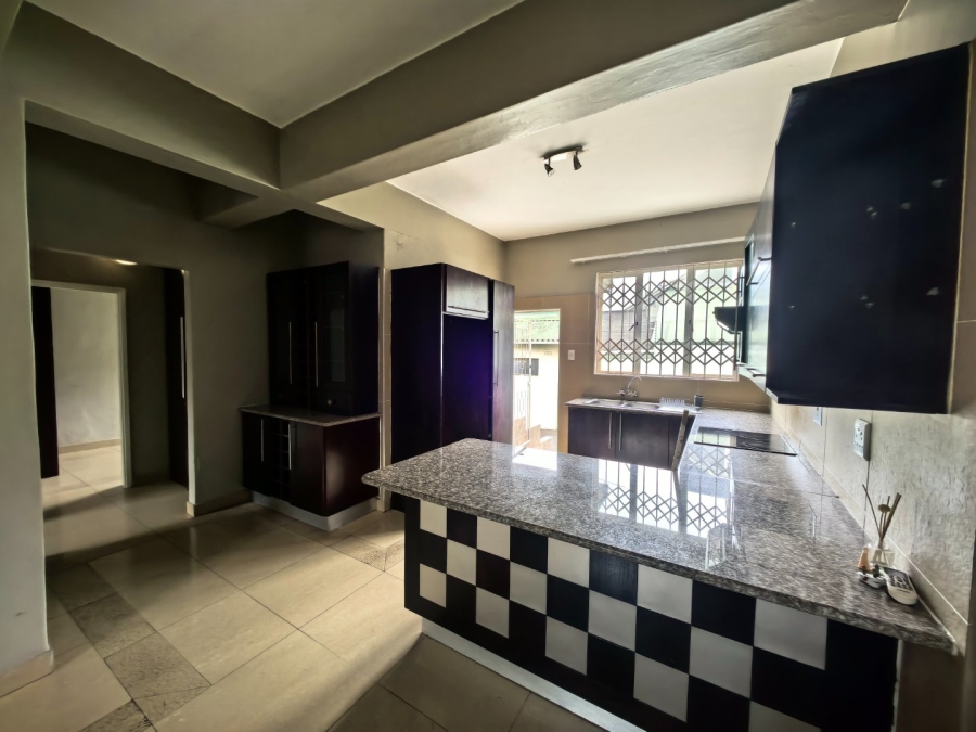 To Let 2 Bedroom Property for Rent in Windermere KwaZulu-Natal