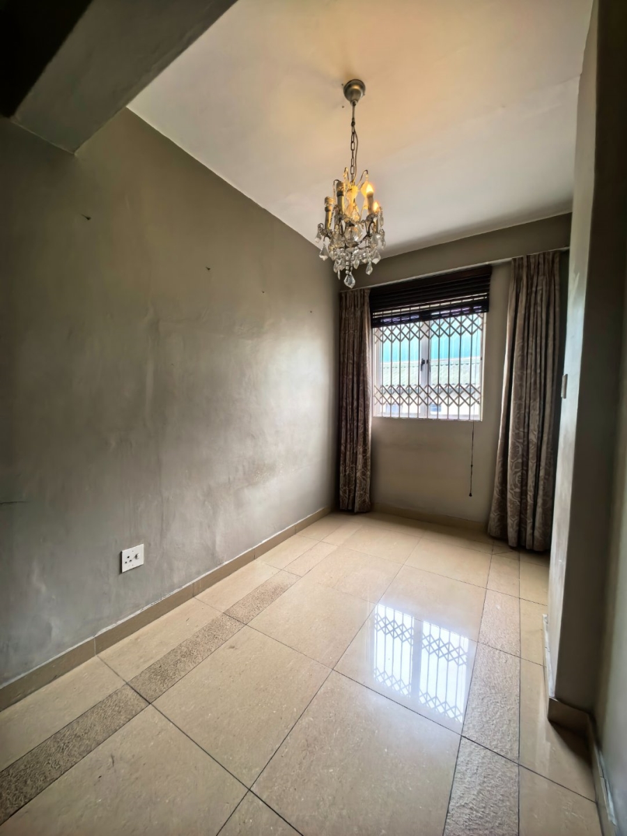 To Let 2 Bedroom Property for Rent in Windermere KwaZulu-Natal