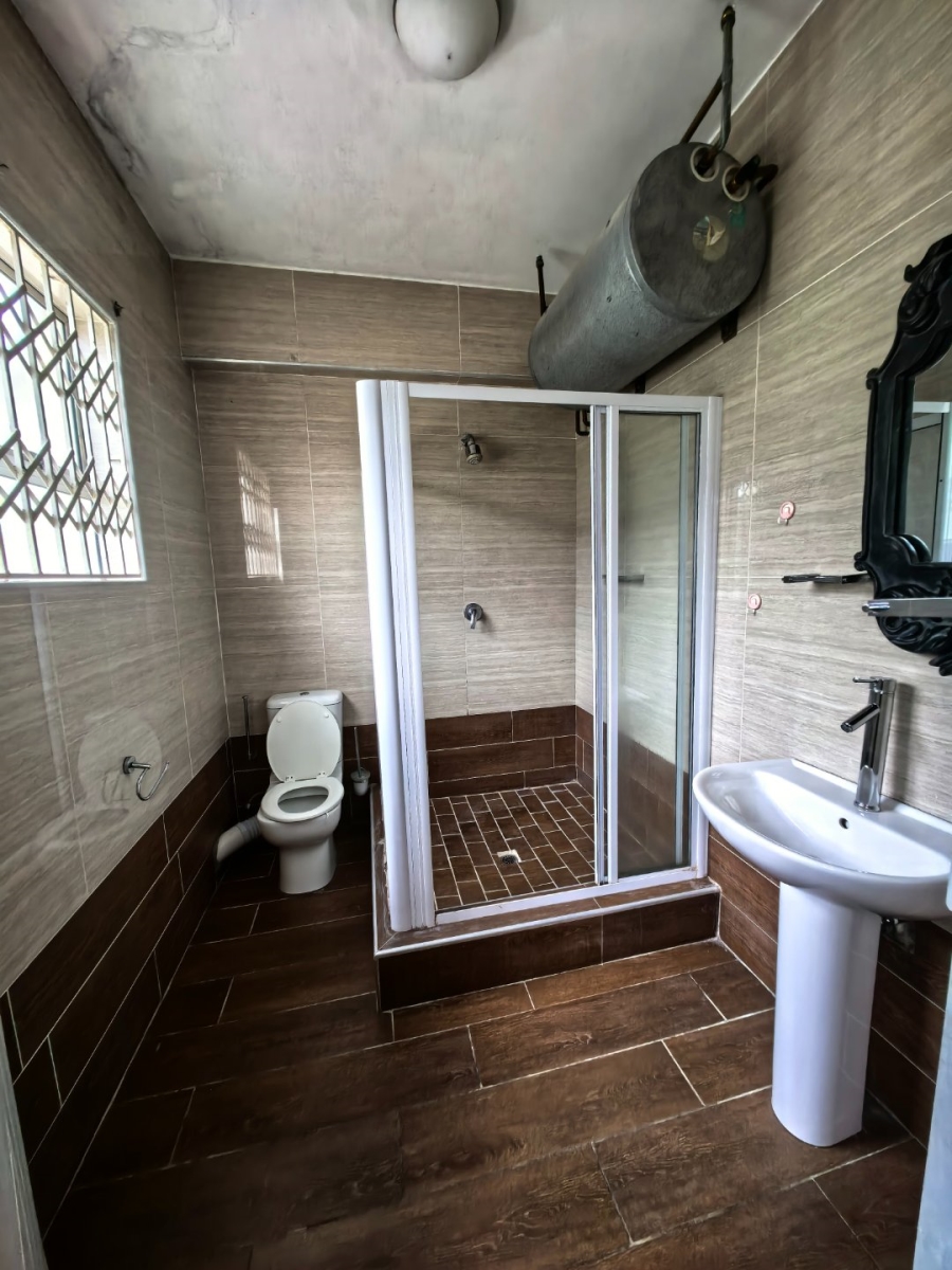 To Let 2 Bedroom Property for Rent in Windermere KwaZulu-Natal