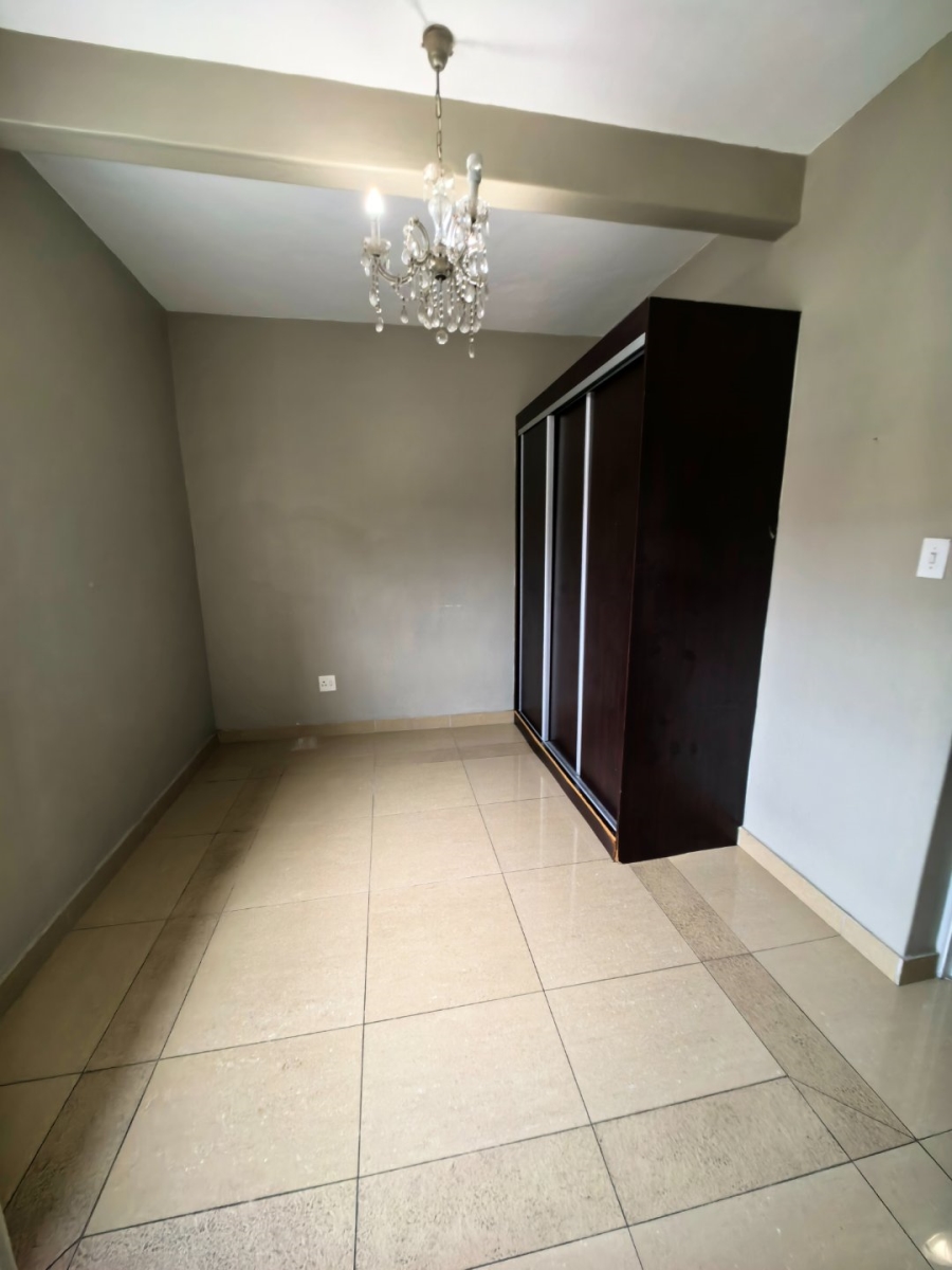 To Let 2 Bedroom Property for Rent in Windermere KwaZulu-Natal