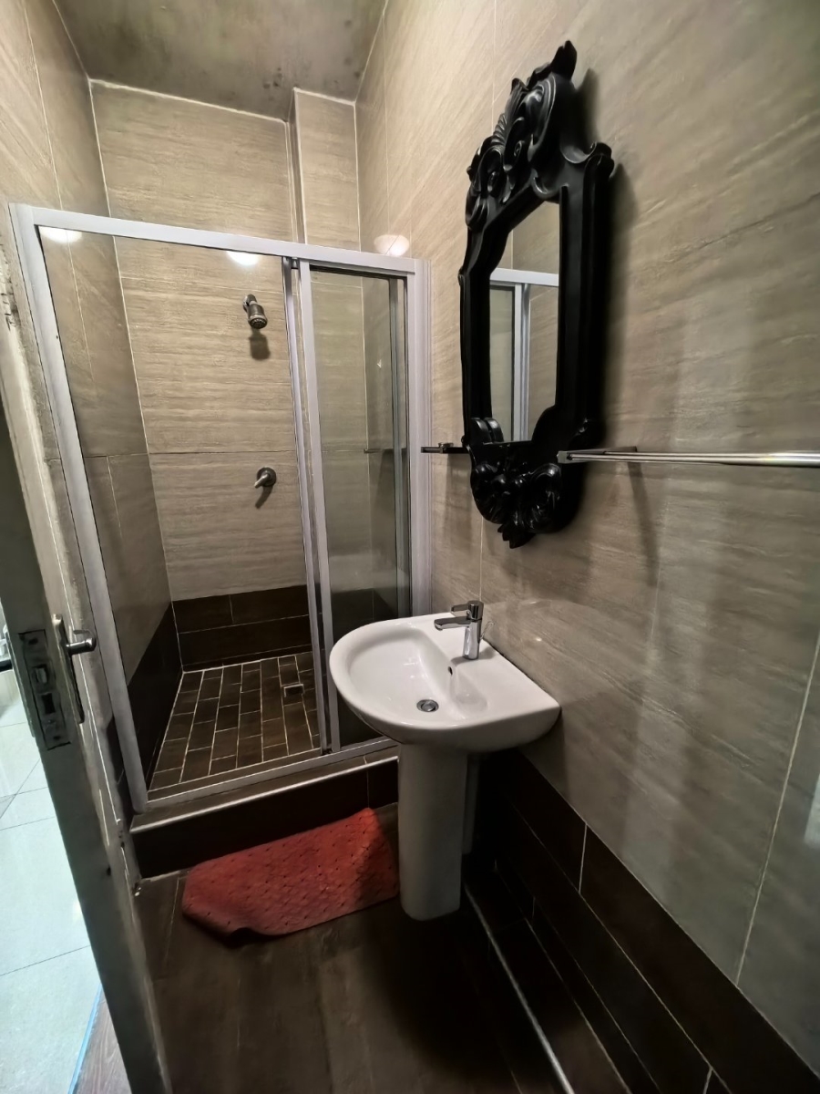 To Let 2 Bedroom Property for Rent in Windermere KwaZulu-Natal