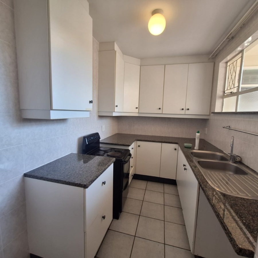 To Let 1 Bedroom Property for Rent in Essenwood KwaZulu-Natal
