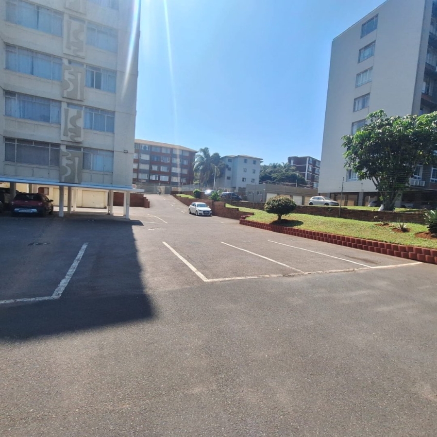 To Let 1 Bedroom Property for Rent in Essenwood KwaZulu-Natal