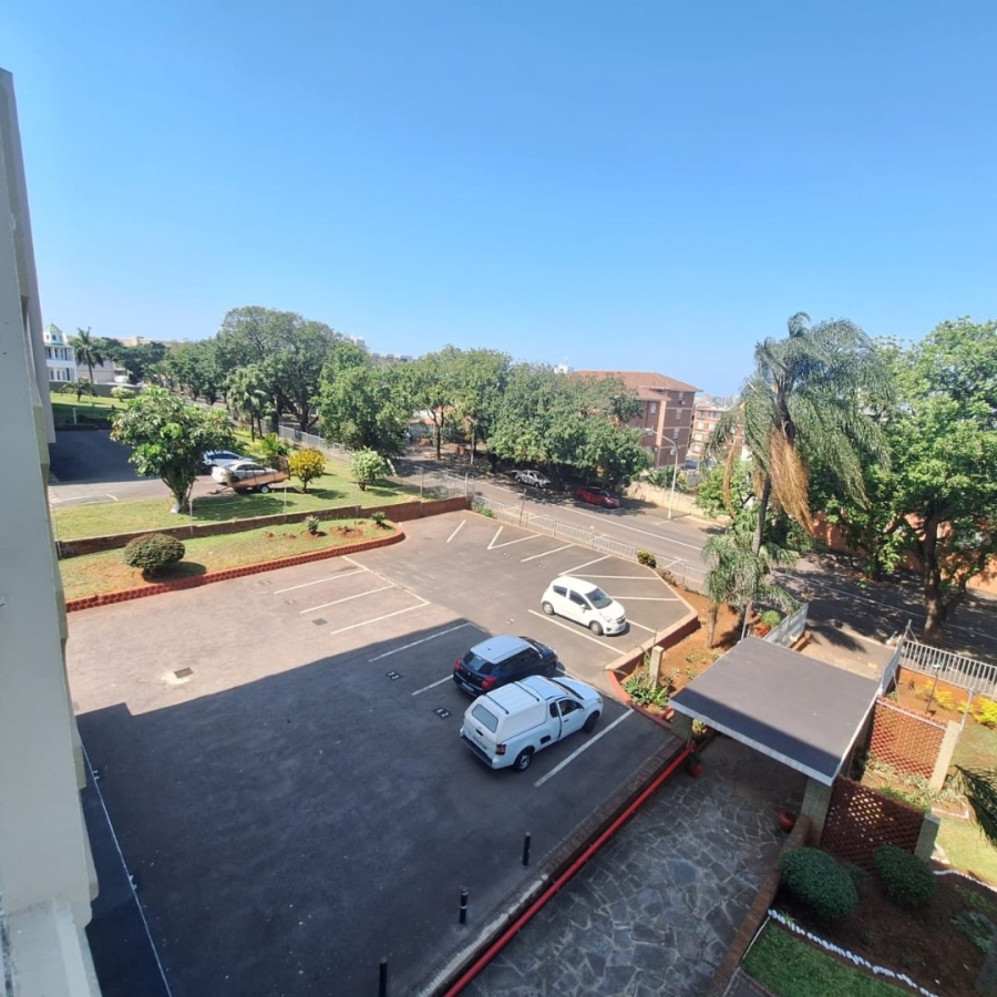 To Let 1 Bedroom Property for Rent in Essenwood KwaZulu-Natal