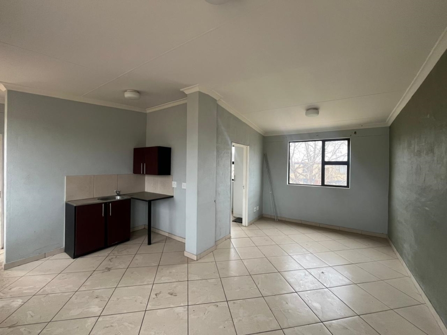 To Let  Bedroom Property for Rent in Madadeni J KwaZulu-Natal