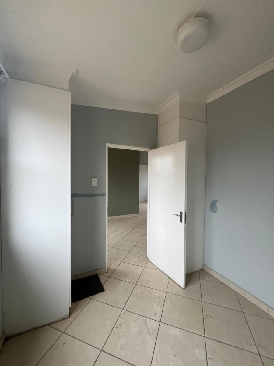 To Let  Bedroom Property for Rent in Madadeni J KwaZulu-Natal