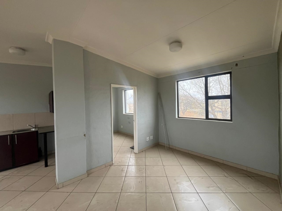 To Let  Bedroom Property for Rent in Madadeni J KwaZulu-Natal