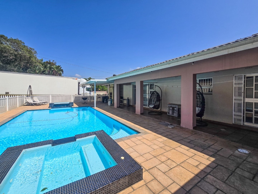 3 Bedroom Property for Sale in Oslo Beach KwaZulu-Natal