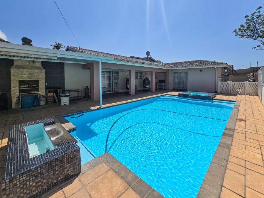 3 Bedroom Property for Sale in Oslo Beach KwaZulu-Natal