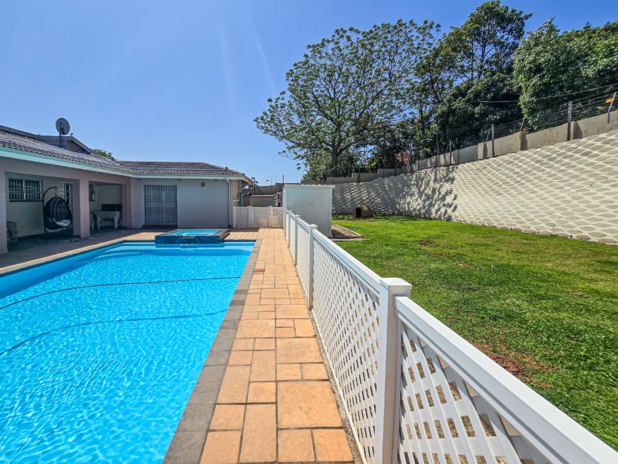 3 Bedroom Property for Sale in Oslo Beach KwaZulu-Natal