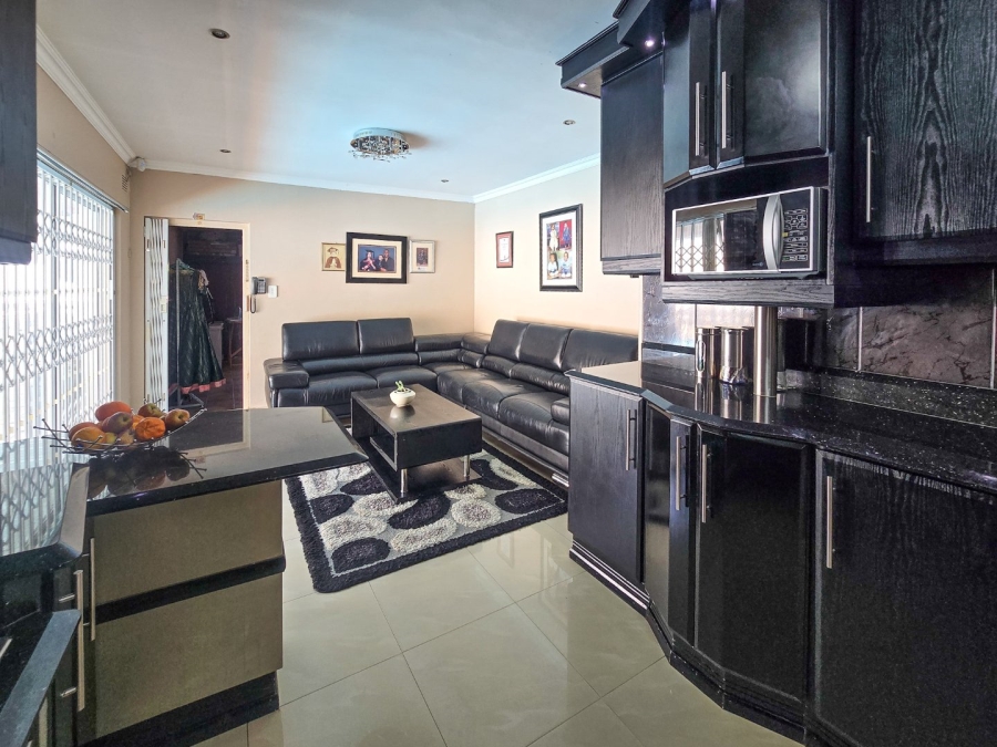 3 Bedroom Property for Sale in Oslo Beach KwaZulu-Natal