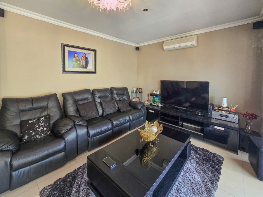 3 Bedroom Property for Sale in Oslo Beach KwaZulu-Natal