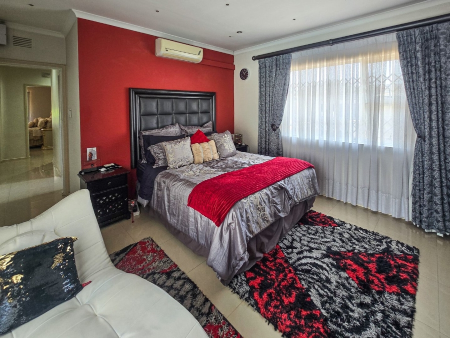 3 Bedroom Property for Sale in Oslo Beach KwaZulu-Natal