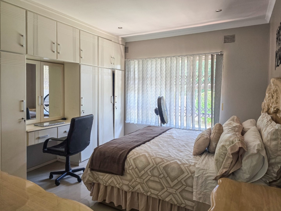 3 Bedroom Property for Sale in Oslo Beach KwaZulu-Natal