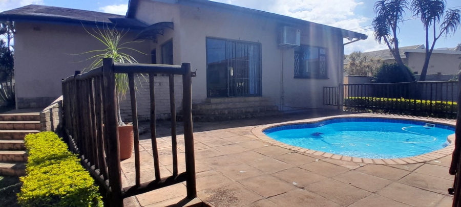 4 Bedroom Property for Sale in Shelly Beach KwaZulu-Natal