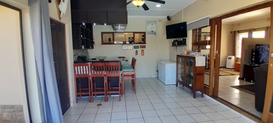 4 Bedroom Property for Sale in Shelly Beach KwaZulu-Natal