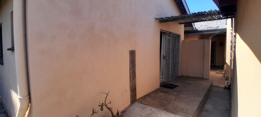 4 Bedroom Property for Sale in Shelly Beach KwaZulu-Natal