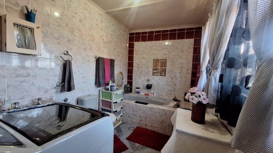 2 Bedroom Property for Sale in Mtwalume KwaZulu-Natal