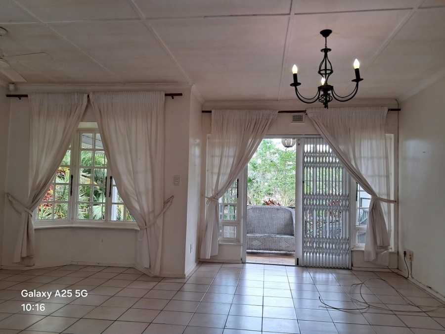 4 Bedroom Property for Sale in Umtentweni KwaZulu-Natal