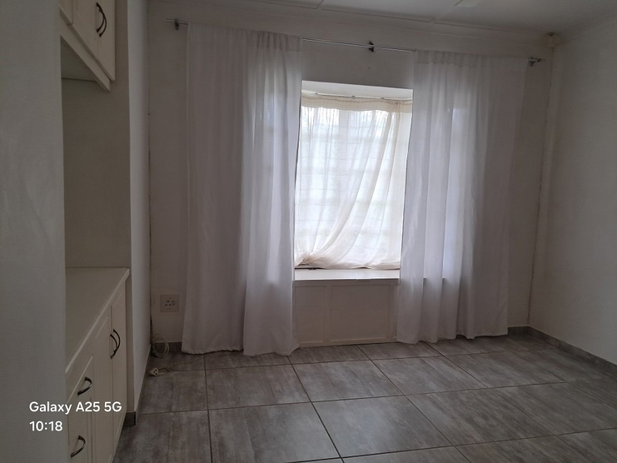 4 Bedroom Property for Sale in Umtentweni KwaZulu-Natal