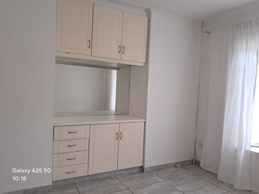 4 Bedroom Property for Sale in Umtentweni KwaZulu-Natal