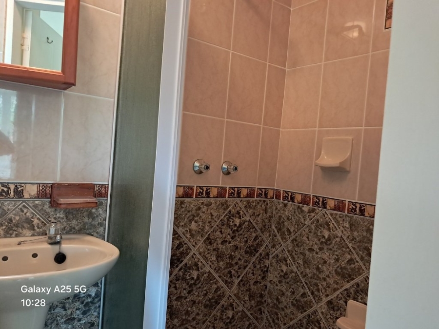 4 Bedroom Property for Sale in Umtentweni KwaZulu-Natal