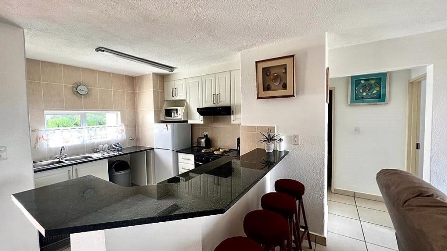 2 Bedroom Property for Sale in Uvongo KwaZulu-Natal