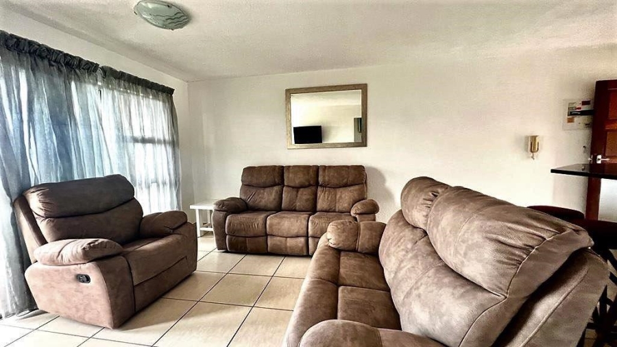 2 Bedroom Property for Sale in Uvongo KwaZulu-Natal