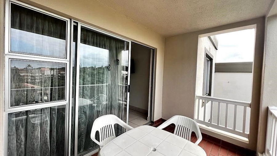 2 Bedroom Property for Sale in Uvongo KwaZulu-Natal