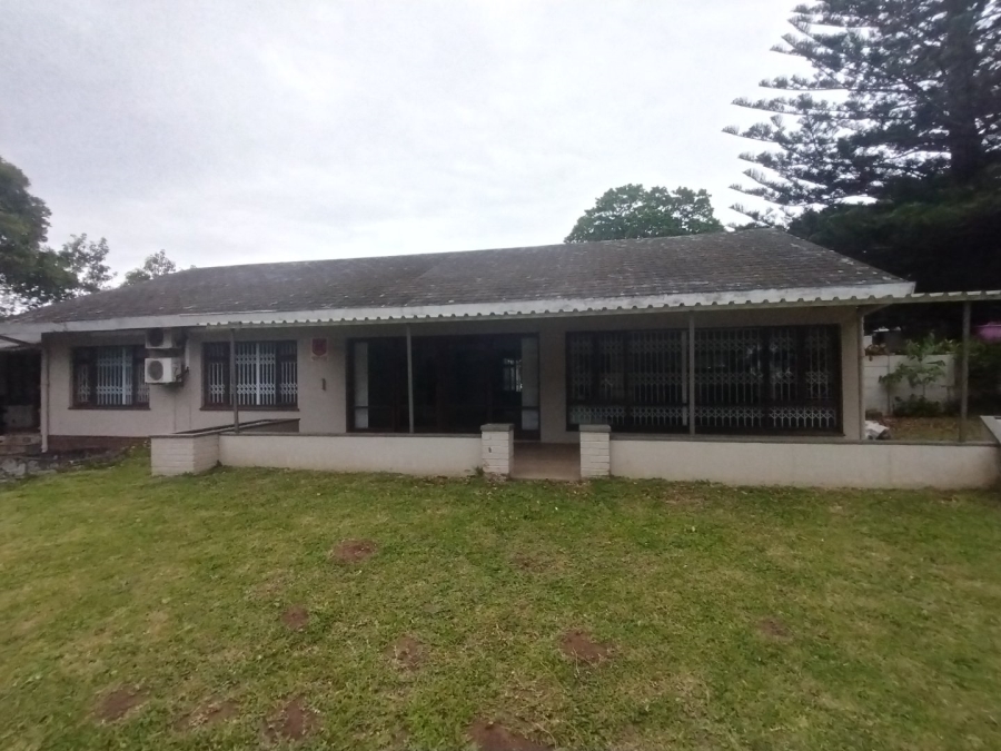 3 Bedroom Property for Sale in Uvongo KwaZulu-Natal