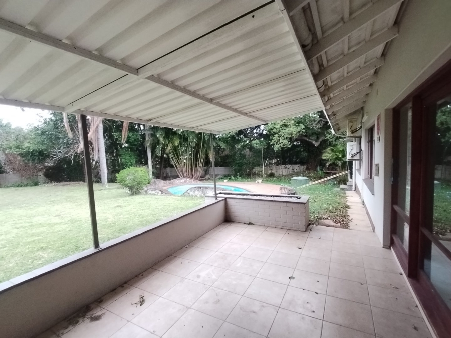 3 Bedroom Property for Sale in Uvongo KwaZulu-Natal