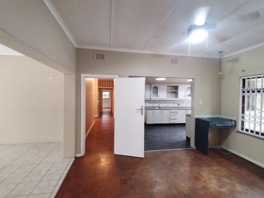 3 Bedroom Property for Sale in Uvongo KwaZulu-Natal