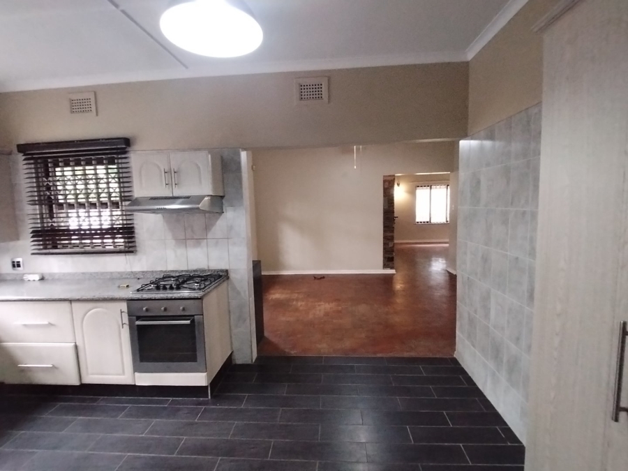 3 Bedroom Property for Sale in Uvongo KwaZulu-Natal
