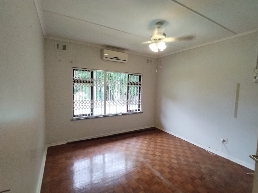 3 Bedroom Property for Sale in Uvongo KwaZulu-Natal