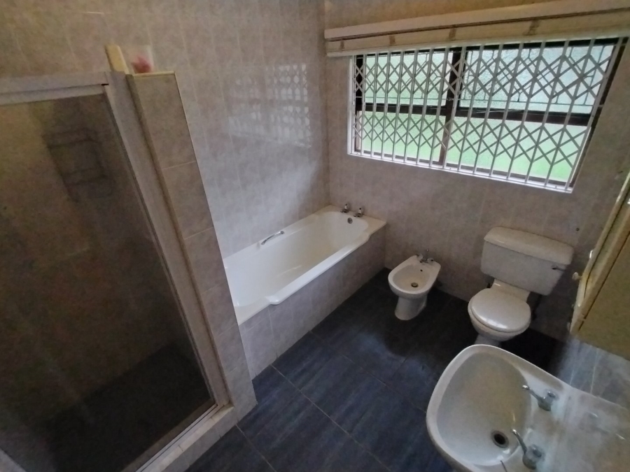 3 Bedroom Property for Sale in Uvongo KwaZulu-Natal