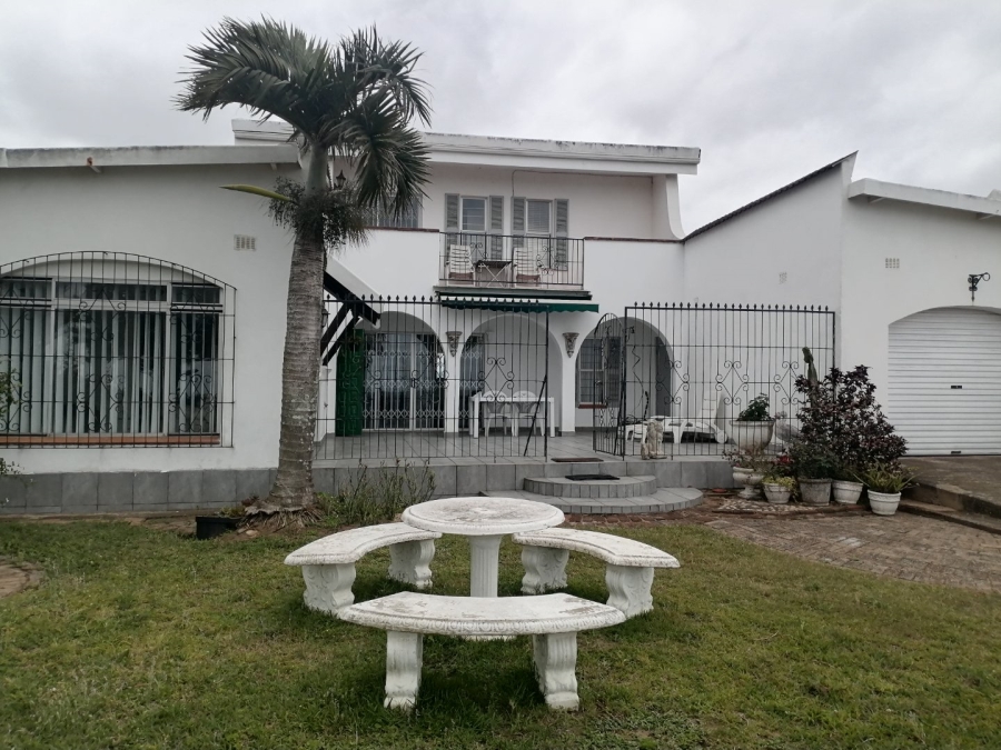 2 Bedroom Property for Sale in Uvongo KwaZulu-Natal