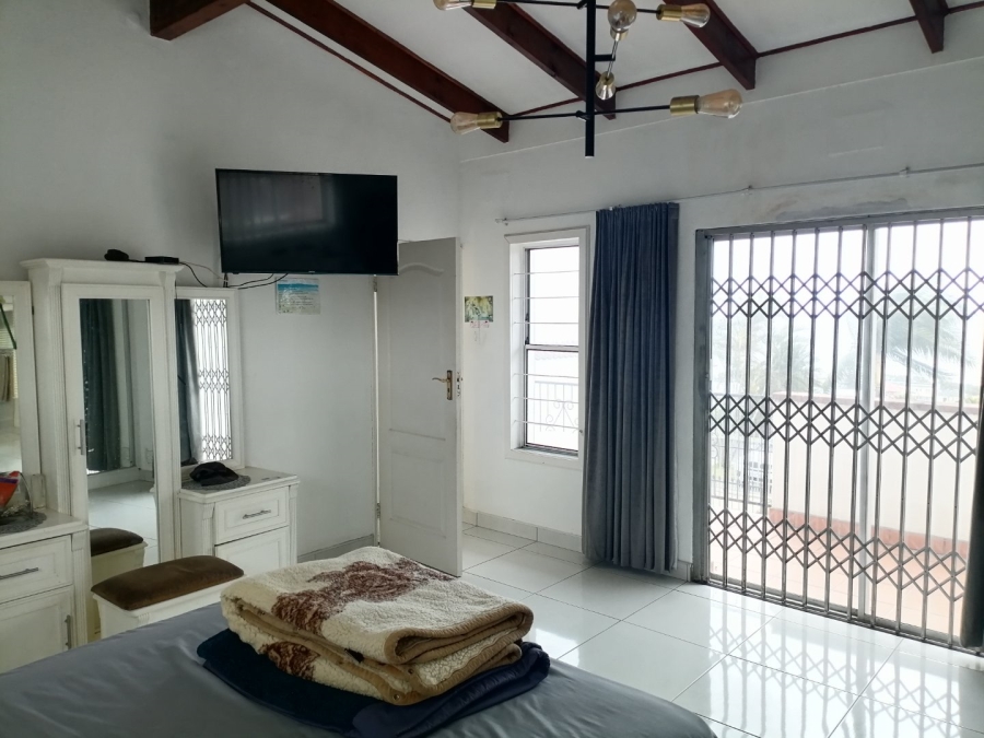 2 Bedroom Property for Sale in Uvongo KwaZulu-Natal