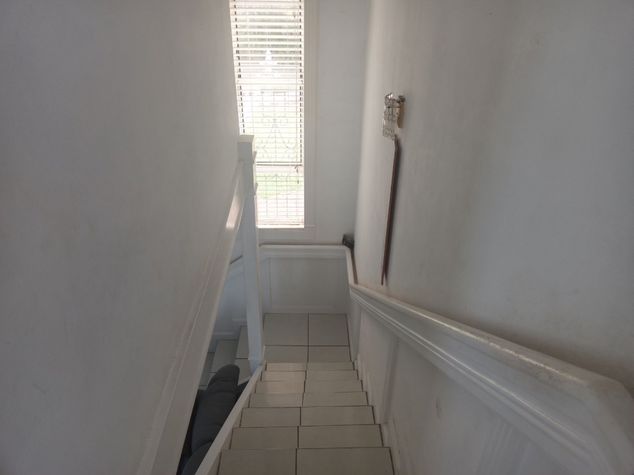 2 Bedroom Property for Sale in Uvongo KwaZulu-Natal