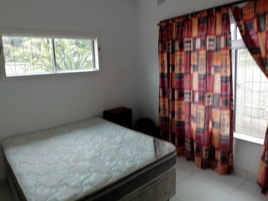 2 Bedroom Property for Sale in Uvongo KwaZulu-Natal