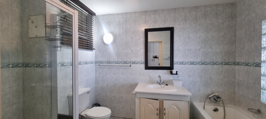 3 Bedroom Property for Sale in Margate KwaZulu-Natal