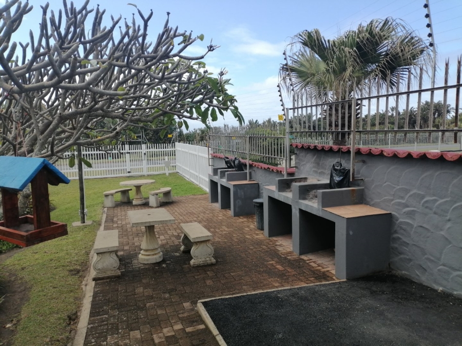 2 Bedroom Property for Sale in Uvongo KwaZulu-Natal
