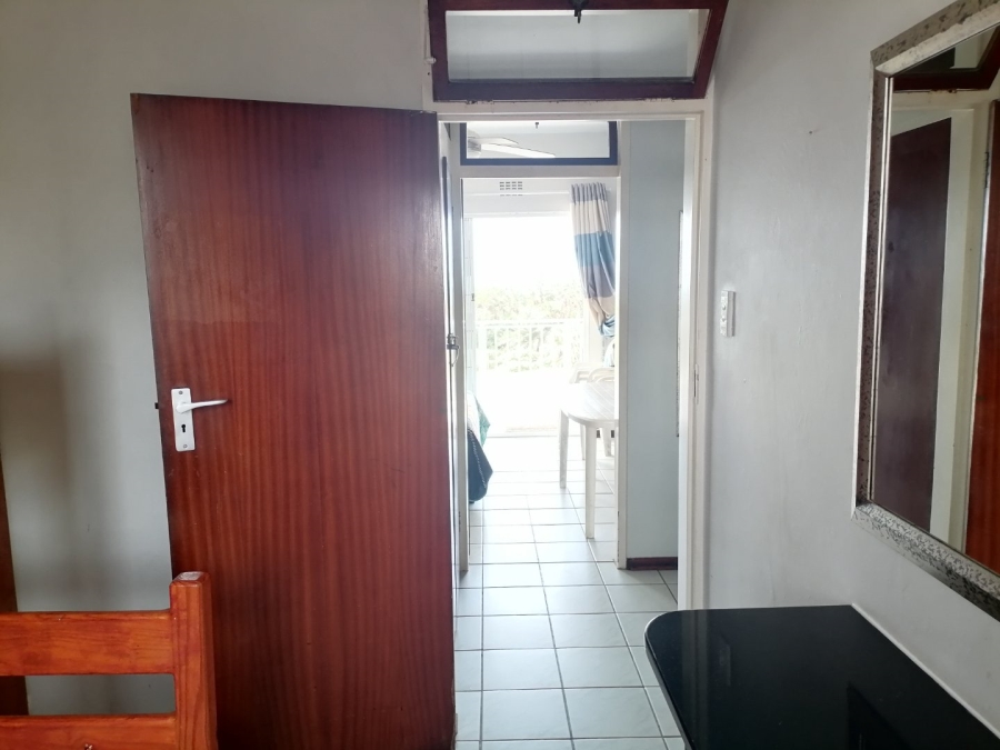 2 Bedroom Property for Sale in Uvongo KwaZulu-Natal