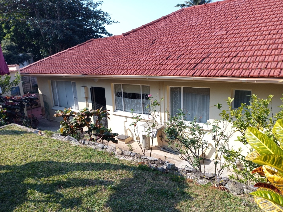 5 Bedroom Property for Sale in Lawrence Rocks KwaZulu-Natal